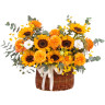 Корзина с подсолнухами и розами «Августовский полдень»